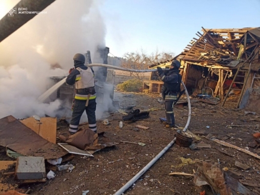 Росіяни атакували Житомирщину: троє постраждалих, зруйновано будинок
