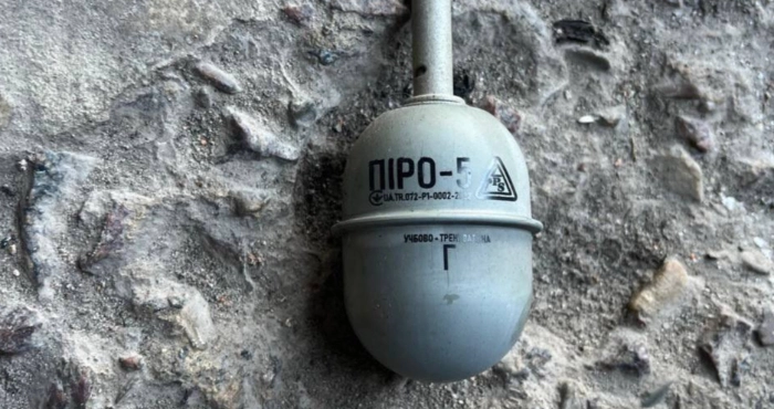 У Луцьку на даху супермаркету знайшли гранату