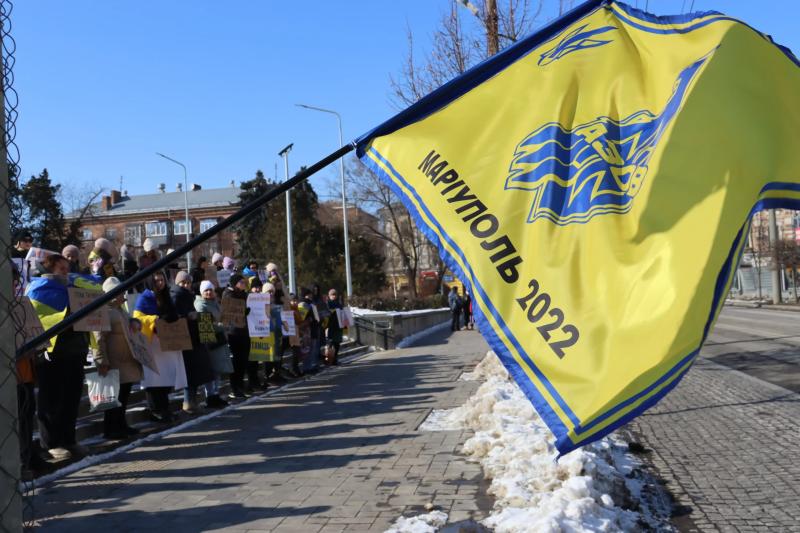 У Полтаві влаштували акцію-нагадування про військовополонених та цивільних бранців рф