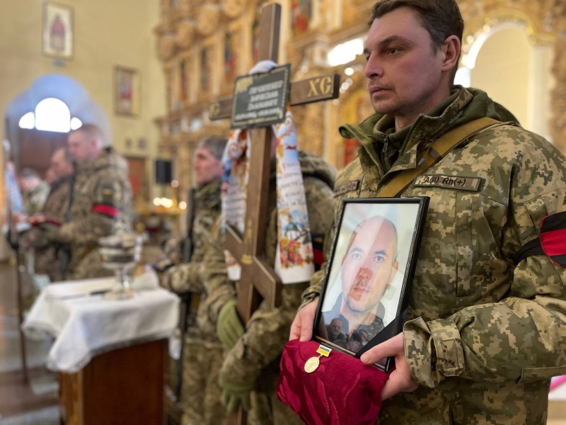 У Полтавській громаді попрощалися із двома полеглими Захисниками України