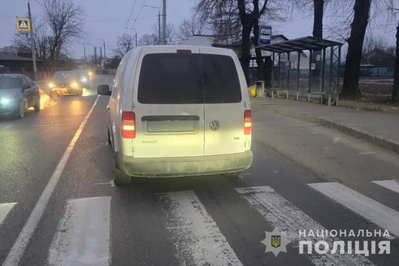 У Вінниці водій Volkswagen збив пішохода на переході: постраждалого госпіталізували