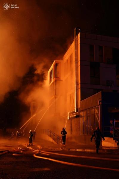 У Зміїнці горів готельно-ресторанний комплекс