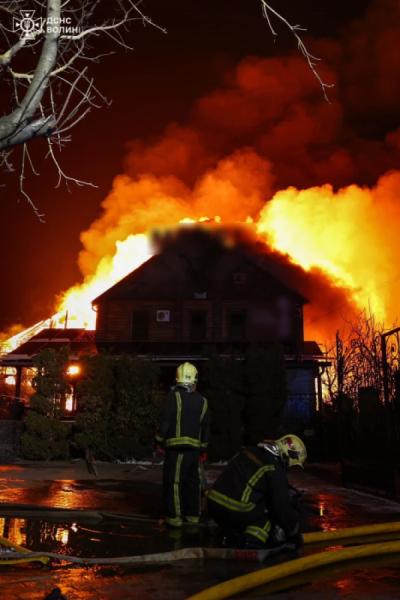 У Зміїнці горів готельно-ресторанний комплекс