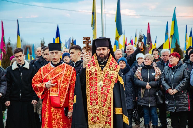 В Івано-Франківську на Алеї Героїв провели “Тиху коляду” (ФОТО)