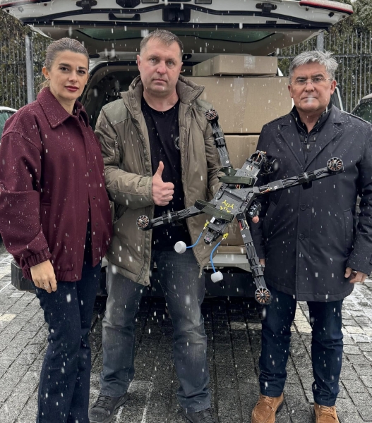 «Вінничани» передали на фронт чотири БпЛА «Королева шершнів»