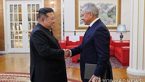 Шойгу обговорив із Кім Чен Ином ситуацію в Україні та початок діалогу Росії із США