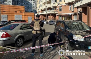 У Києві мешканець будинку стріляв у голову ОСББ. Поліція затримала нападника