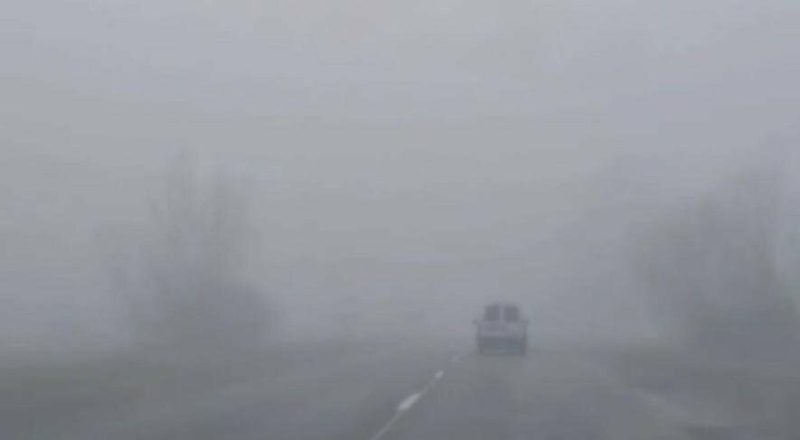 Непроглядний туман: на Прикарпатті водії отримали серйозний виклик (ФОТО)