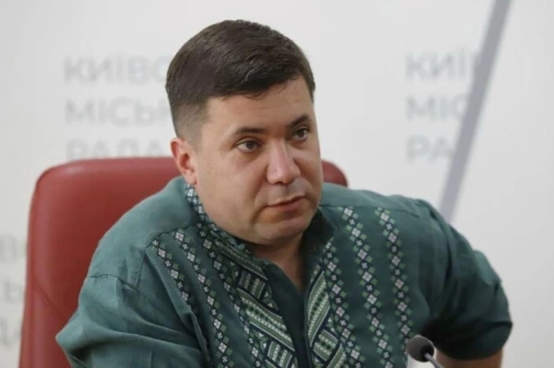 «Депутати не хочуть перебувати з ним в одній залі». Куди сховався секретар Київради Бондаренко?