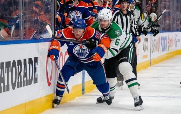 НХЛ: Даллас ледь не віддав перемогу НХЛ: Даллас ледь не віддав перемогу