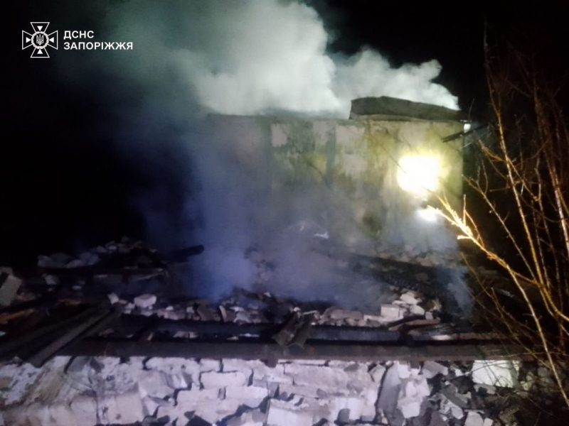 Ворожі обстріли спричинили вісім пожеж у Запорізькій області