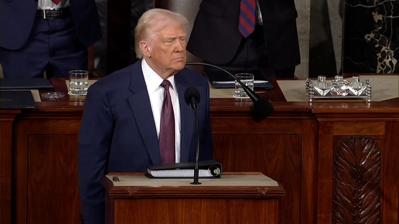 У Білому домі заявили, що Трамп готовий запровадити санкції проти РФ, якщо це «буде потрібно»