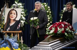 &laquo;Продовжують жити в своїх учнях&raquo;. Київ попрощався з журналісткою Тетяною Кулик та хірургом Павлом Іванчовим