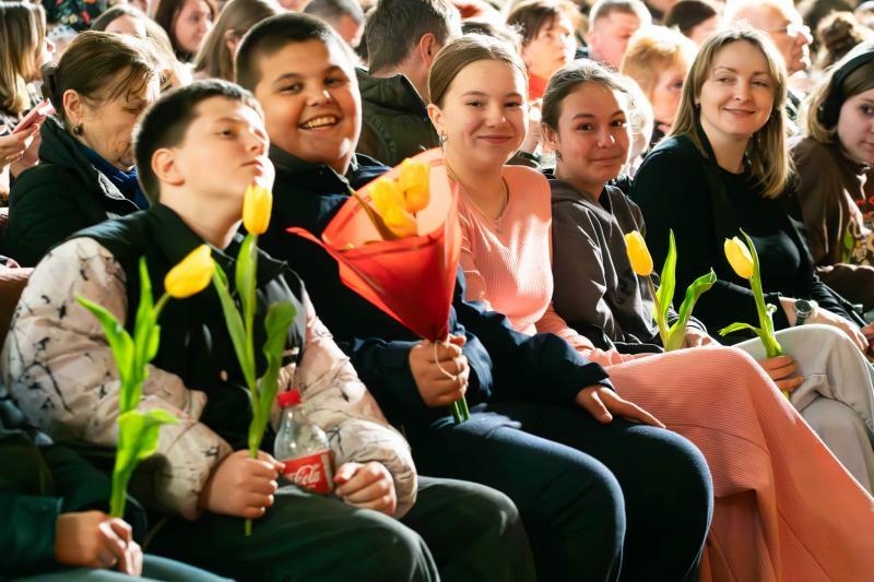 80 років Ужгородській музичній школі: перший державний мистецький навчальний заклад на Закарпатті відзначив річницю заснування