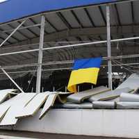 ХК Донбас показав результат російського удару по своїй арені ХК Донбас показав результат російського удару по своїй арені