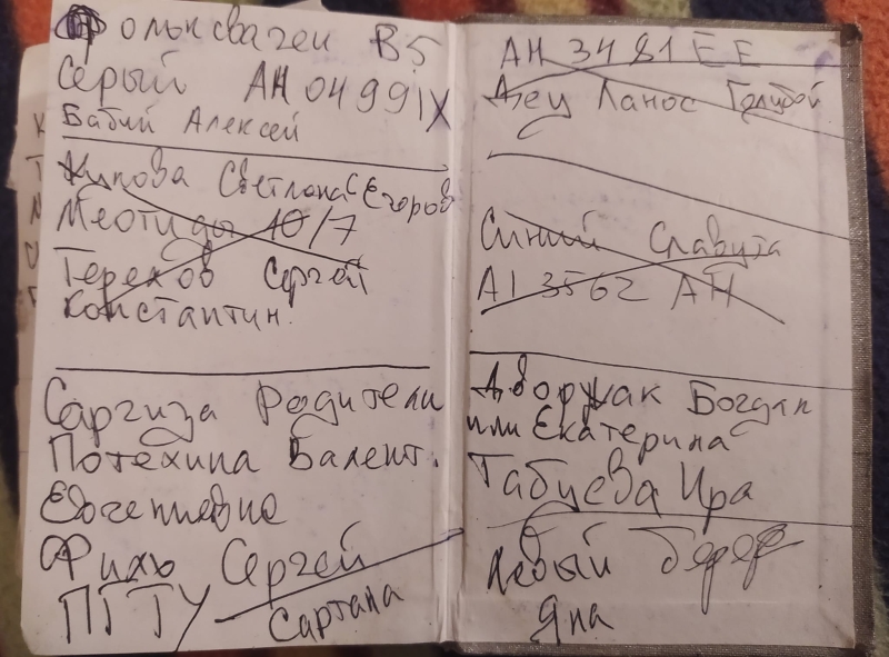 «Бачу перед собою труп маленької дівчинки. Мені довелося її переступити», — головний свідок у суді в справі про удар по маріупольському Драмтеатру