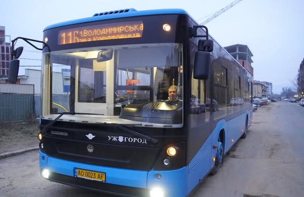 Богдан Андріїв: "В Ужгороді комунальним транспортом уже обслуговуються 8 із 18 міських автобусних маршрутів"