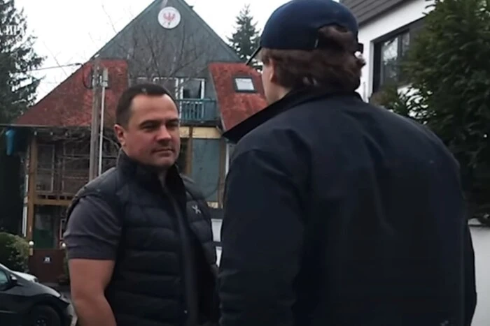 Куди втік Комарницький? Журналісти поспілкувалися зі &laquo;смотрящим&raquo; за Києвом