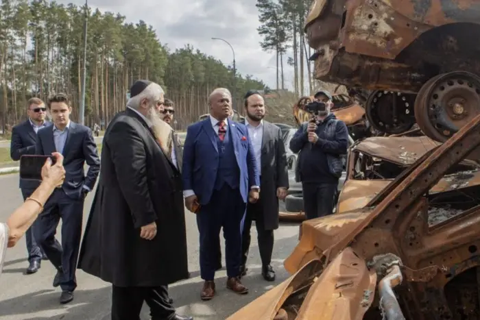 Українці на передовій просять не грошей, а зброю &ndash; духовний радник Трампа