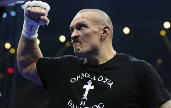 Усик відреагував на ультиматум WBO про захист проти Паркера Усик відреагував на ультиматум WBO про захист проти Паркера