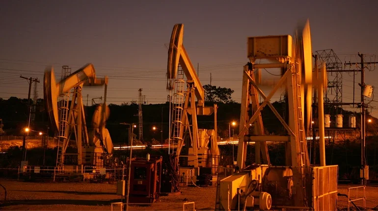 США вперше запровадили санкції проти Китаю через купівлю підсанкційної нафти