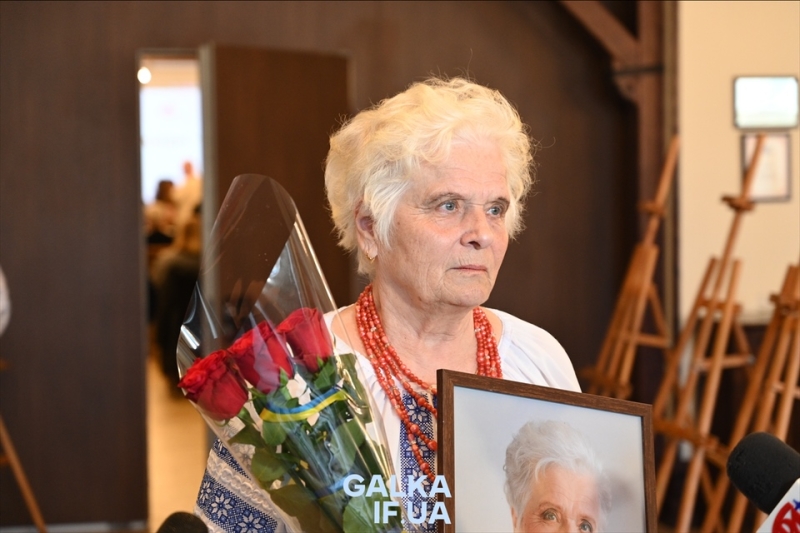 &ldquo;Хочеться жити, просто хочеться жити&rdquo;: у Франківську презентували фотовиставку матерів загиблих захисників (ФОТО)