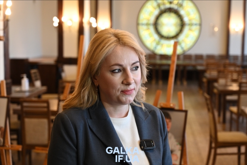 &ldquo;Хочеться жити, просто хочеться жити&rdquo;: у Франківську презентували фотовиставку матерів загиблих захисників (ФОТО)