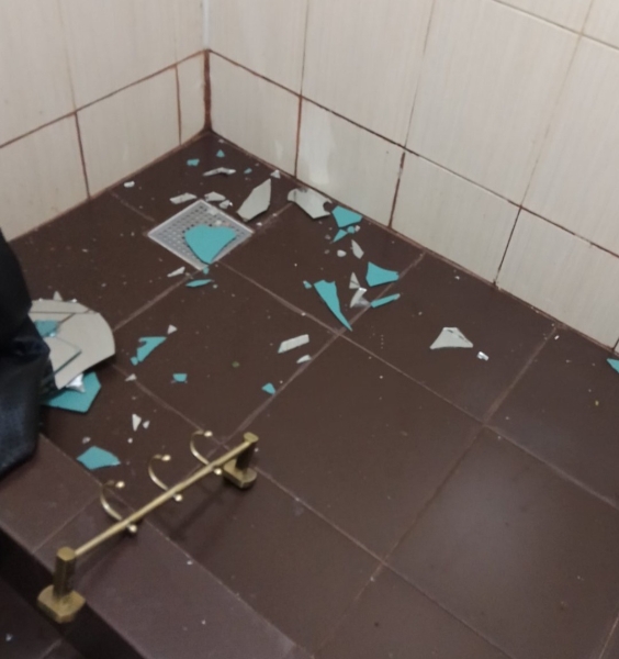 Компанія молодиків влаштувала погром у відпочинковому комплексі на Рівненщині