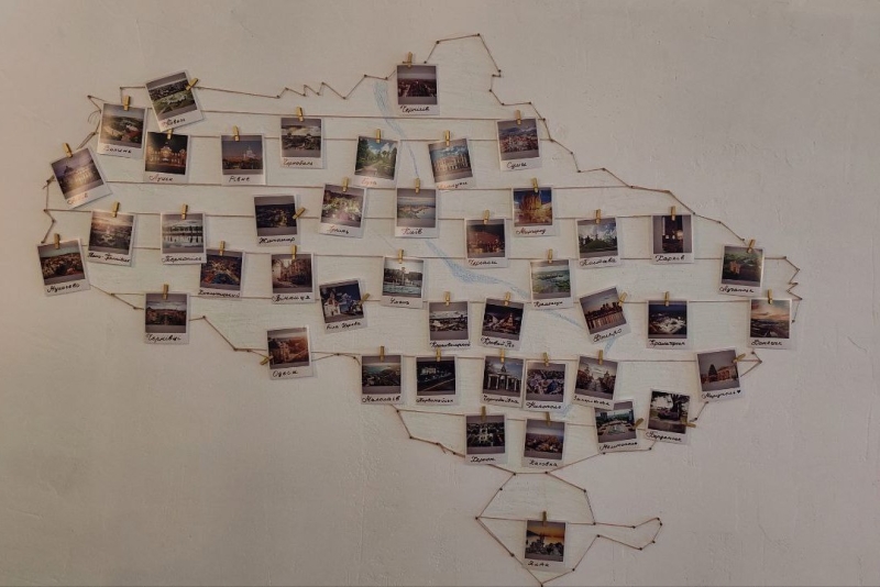 Маріупольчанка з двома дітьми на руках і мріями про медицину простує по життю з девізом: «Бачу мету — не бачу перешкод»