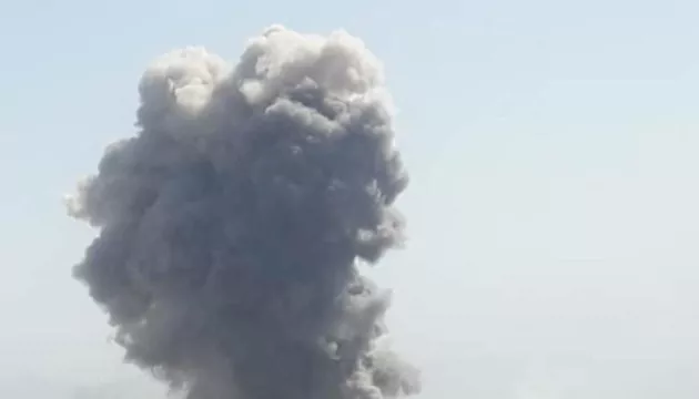 Нічна атака на стратегічні об’єкти РФ: уражено московський нафтопереробний завод та нафтопровід “Дружба”