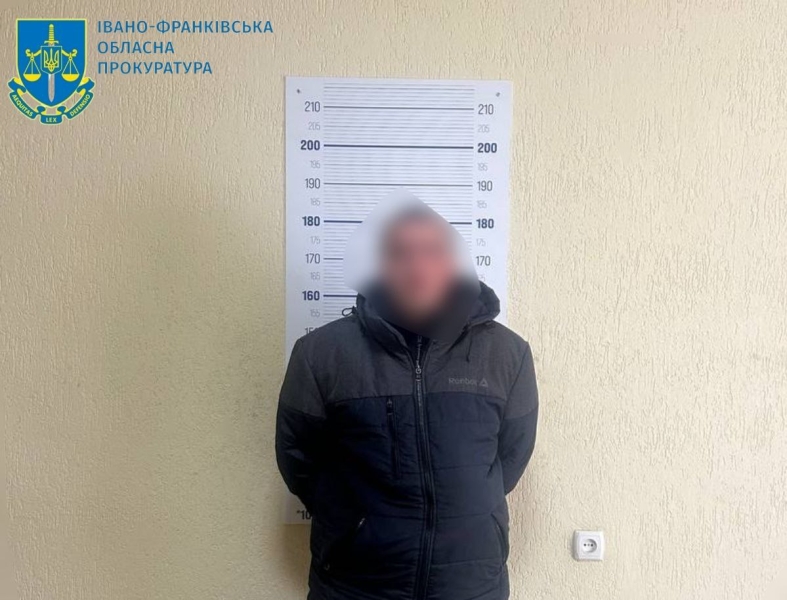Пʼяний франківець погрожував підірвати гранатою автомобіль поліції: його затримали (ФОТОФАКТ)