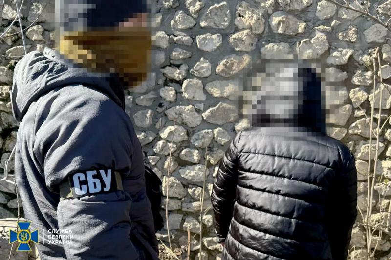 Пара з Полтавщини за гроші &laquo;на дозу&raquo;, отримані від рашистів, збиралася підірвати службове авто біля ТЦК у Тернополі