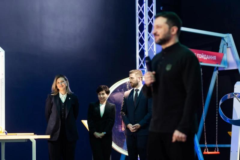 Перший в Україні та п'ятий у світі: у Києві відкрили музей математики "Кубоїд"