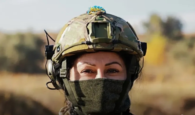 Понад 5 500 жінок сьогодні служать на передовій