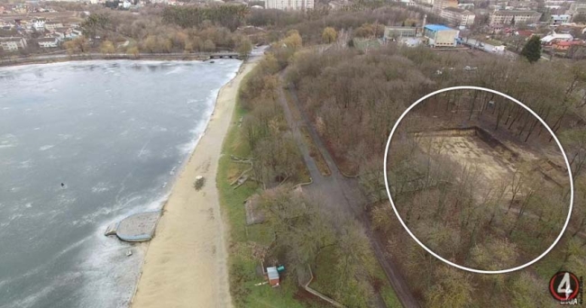 Скандальну ділянку біля озера у Рівному &mdash; відсудили