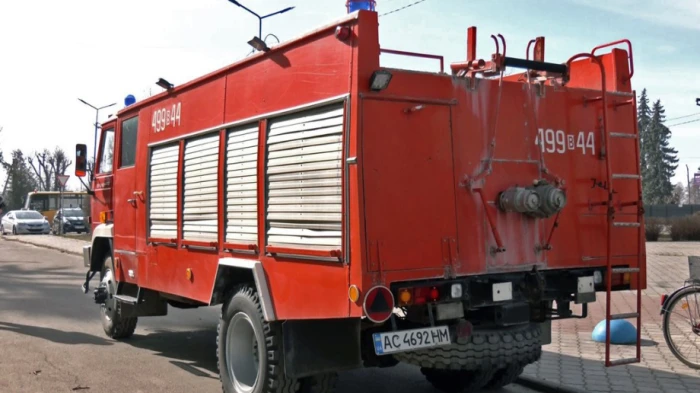 Торчинська громада передала пожежний автомобіль прифронтовій громаді у Сумській області