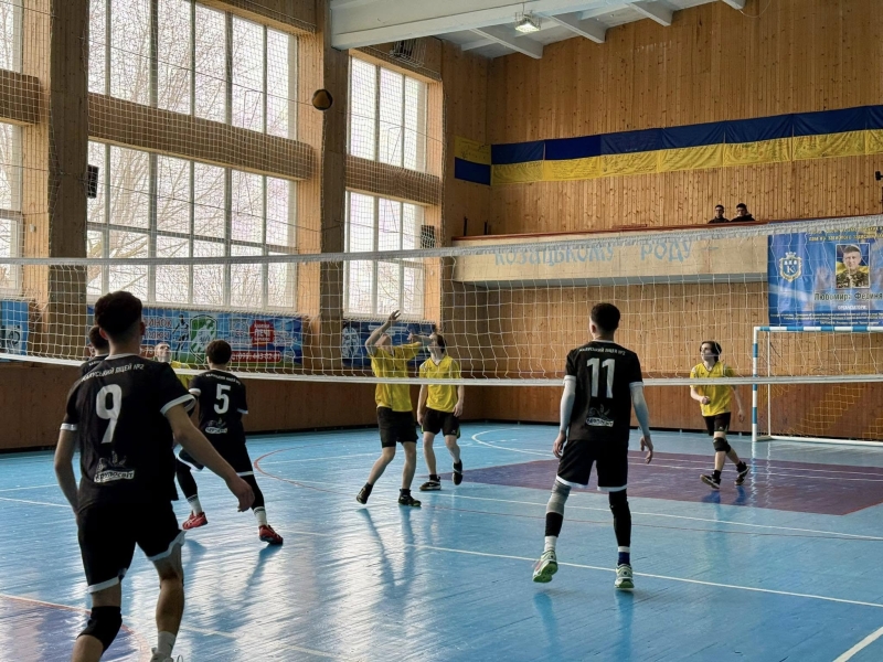 У Калуській громаді провели турнір з волейболу присвячений пам&rsquo;яті захисника Любомира Фединяка (ФОТО)