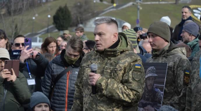 У Києві попрощалися з Василем Ратушним, який загинув на фронті