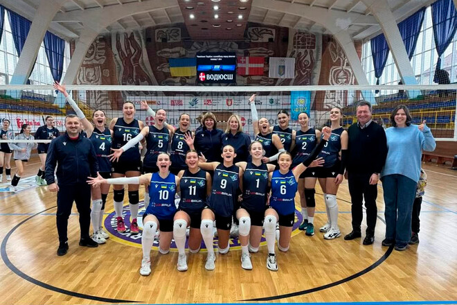 У першій лізі з волейболу серед жінок визначилися чемпіон і призери