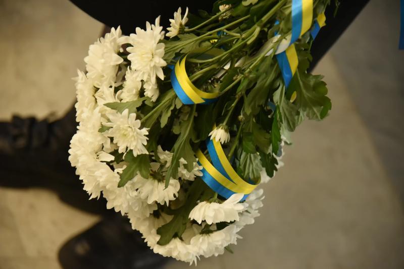 У Полтавській обласній раді відкрили меморіальну дошку добровольцеві й депутату Віталієві Кабачку