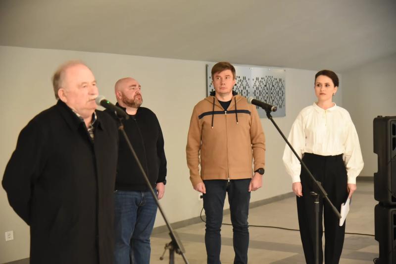 У Полтавській обласній раді відкрили меморіальну дошку добровольцеві й депутату Віталієві Кабачку