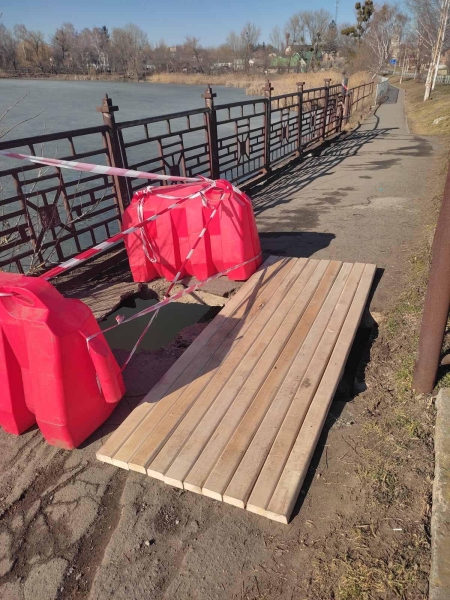 У Тульчинській громаді обвалився міст на Нестерварському ставку