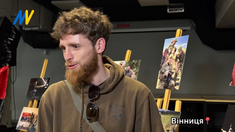 У Вінниці відкрили фотовиставку «Доброволець – поклик серця»