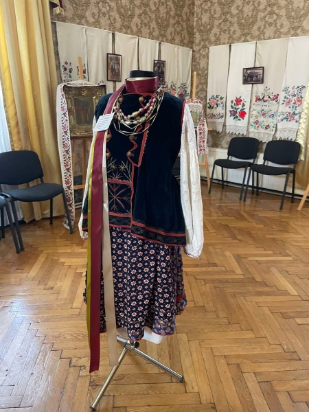 Українська ідентичність мешканців Донбасу: що відрізняє регіон від Росії у їжі, традиціях та побуті