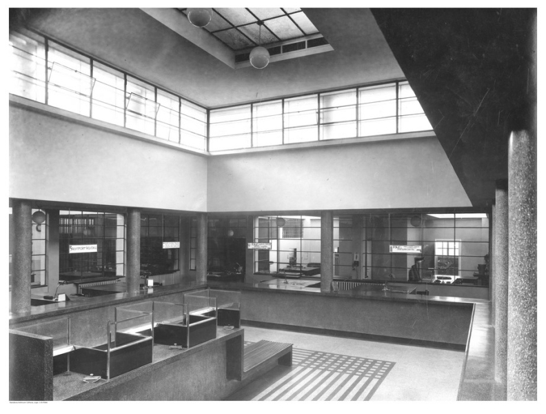 Відома архітекторка заявила, що під загрозою знищення інтер`єр головпоштамту в Рівному