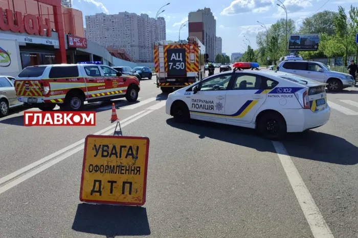 Моторошна ДТП на Здолбунівській: у Києві зіштовхнулися два позашляховики