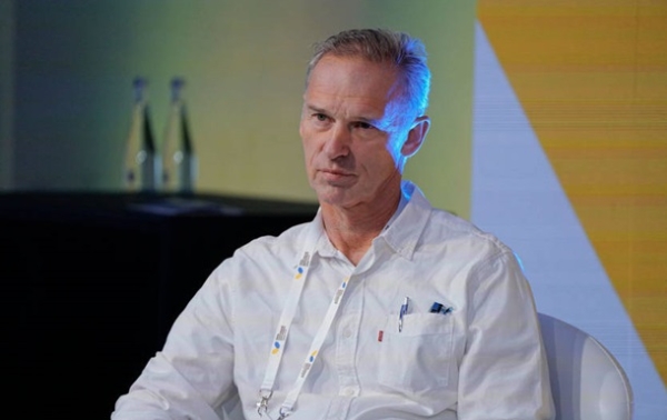 Легенда НХЛ Домінік Гашек проти війни в Україні і пропонує допомогу спорту