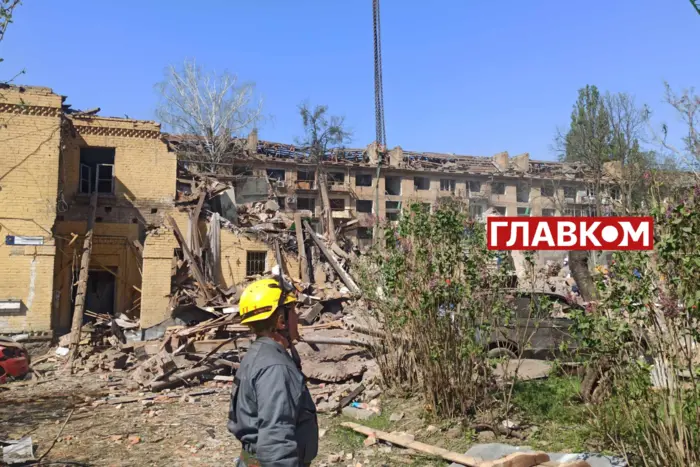 У Києві внаслідок атаки 12 загиблих та понад 90 поранених: моторошні кадри (оновлено)