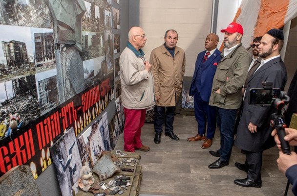 Духовний радник Трампа - пастор Марк Бернс відвідав Бучу, Ірпінь та Бородянку