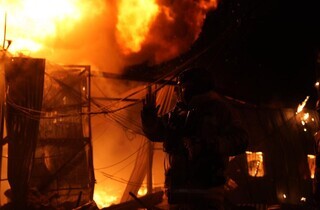 Ракетна атака на Київ: кадри наслідків від ДСНС